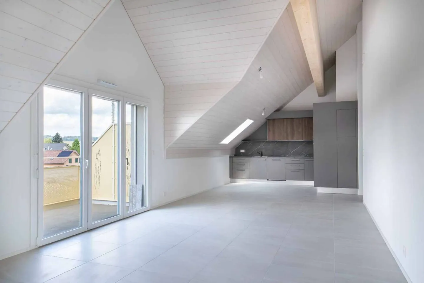 Penthouse for sale - Photo 1 of 7