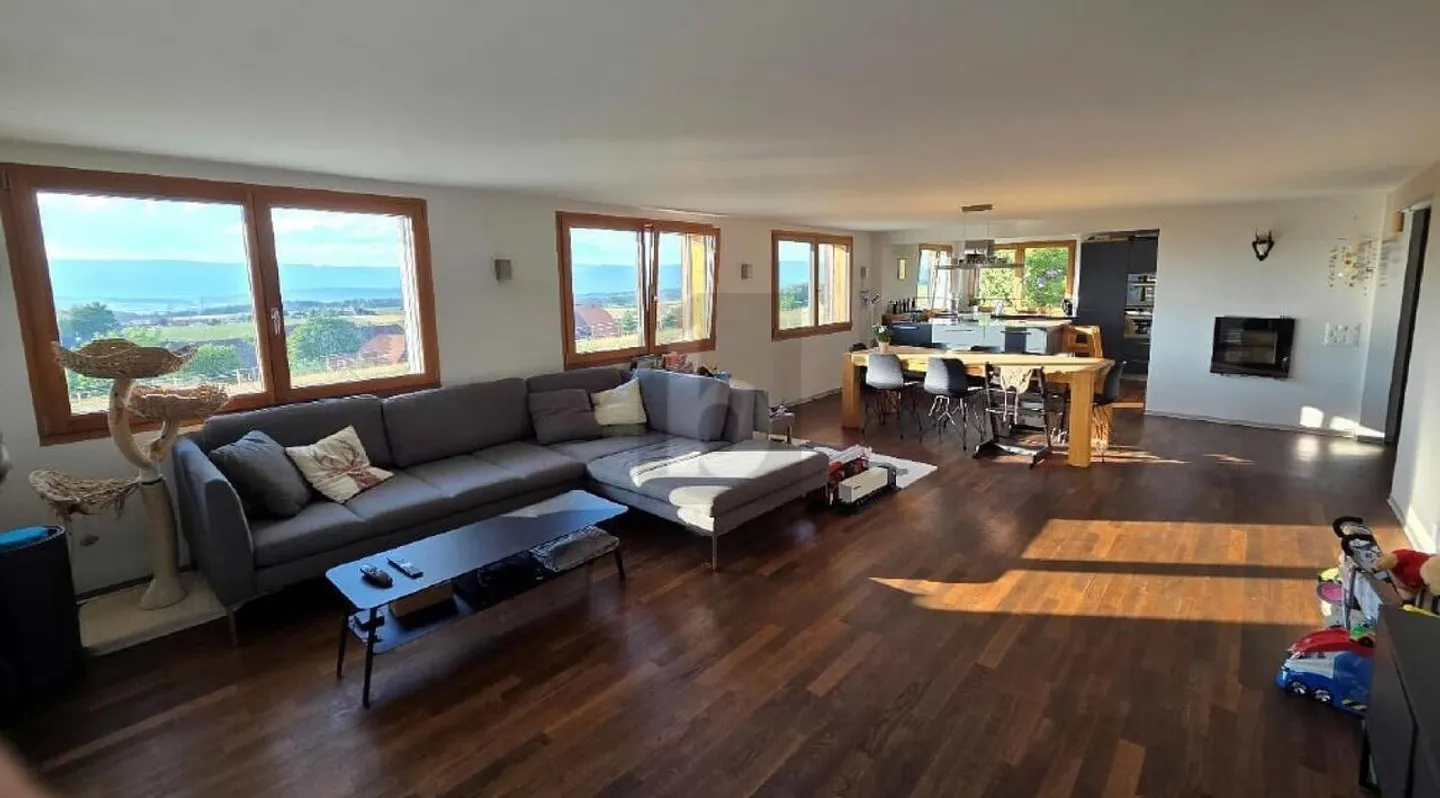 SPACIEUX AVEC APPARTEMENT INDÉPENDANT - Photo 2 sur 5