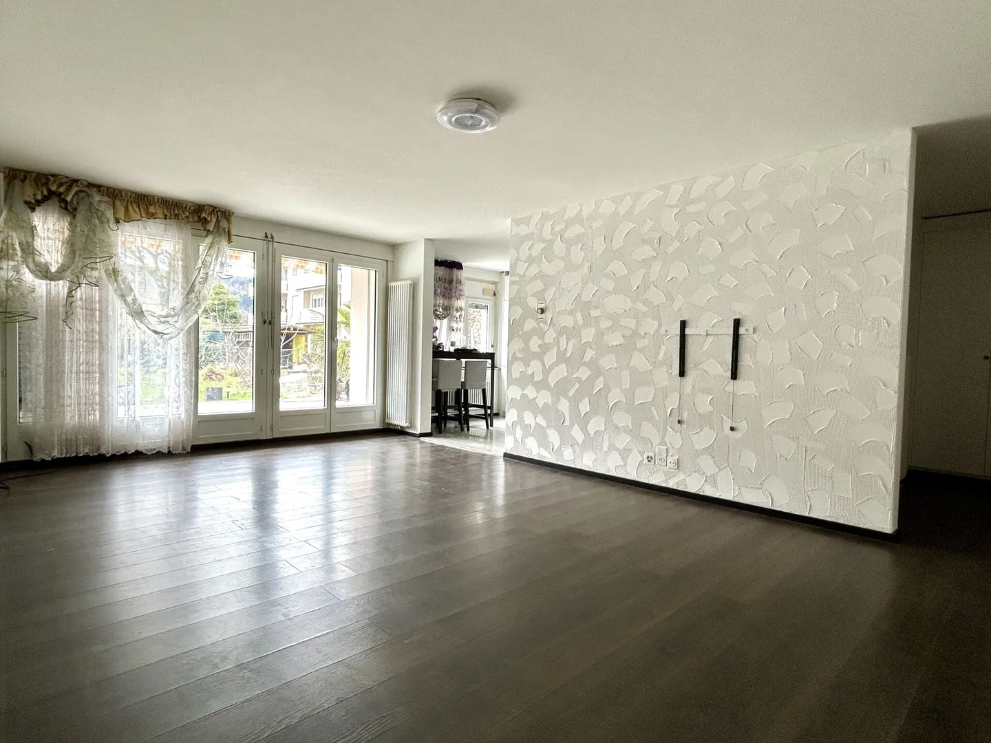Attraktive 3.5 Zimmer EG Wohnung mit Garten - Foto 3 von 8