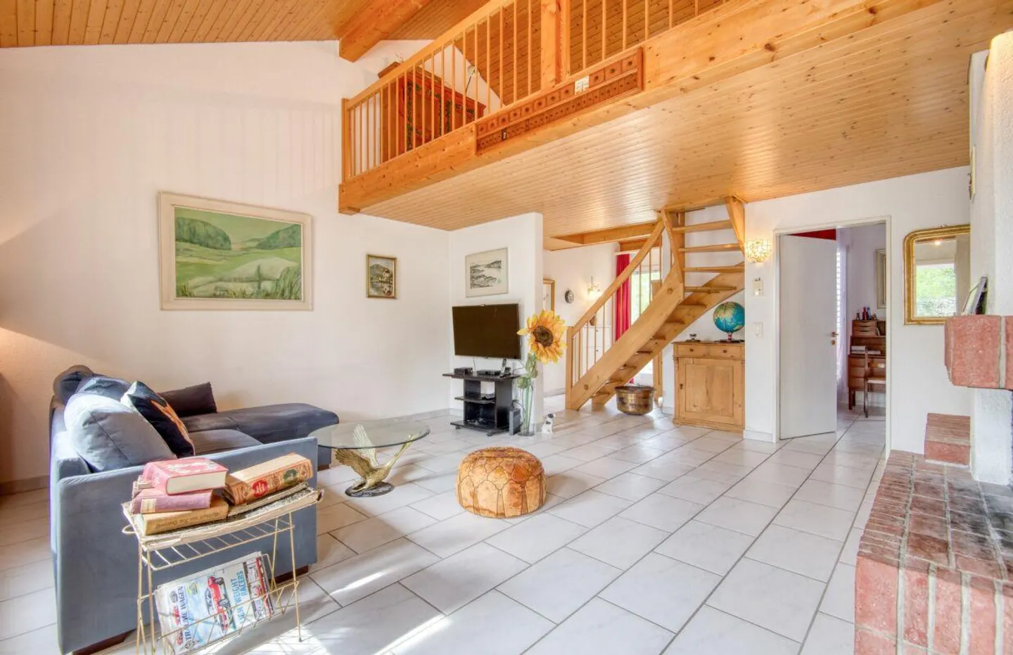 2½-Room Apartment on the Top Floor - Gallery, Fireplace, and Two Terraces - Photo 1 of 9
