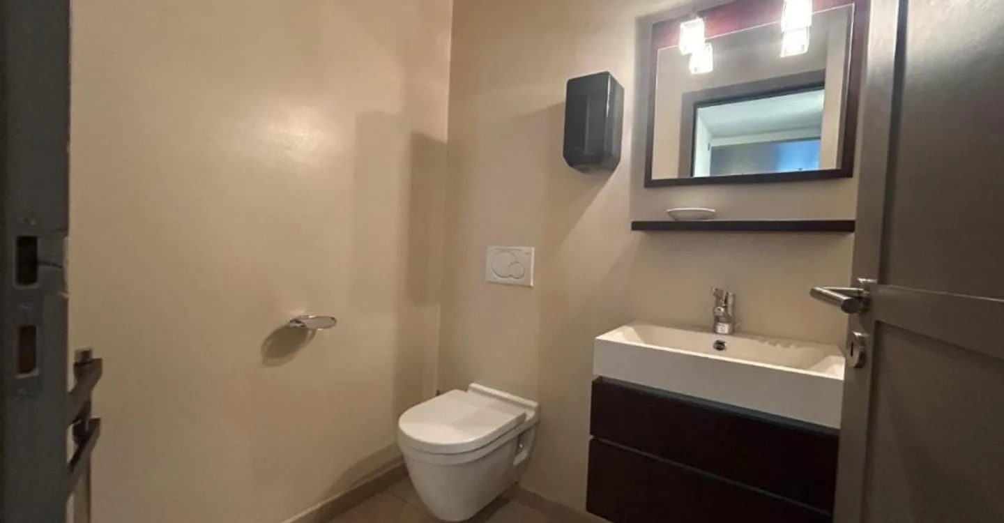 Uffici spaziosi a Nyon - Foto 1 di 9