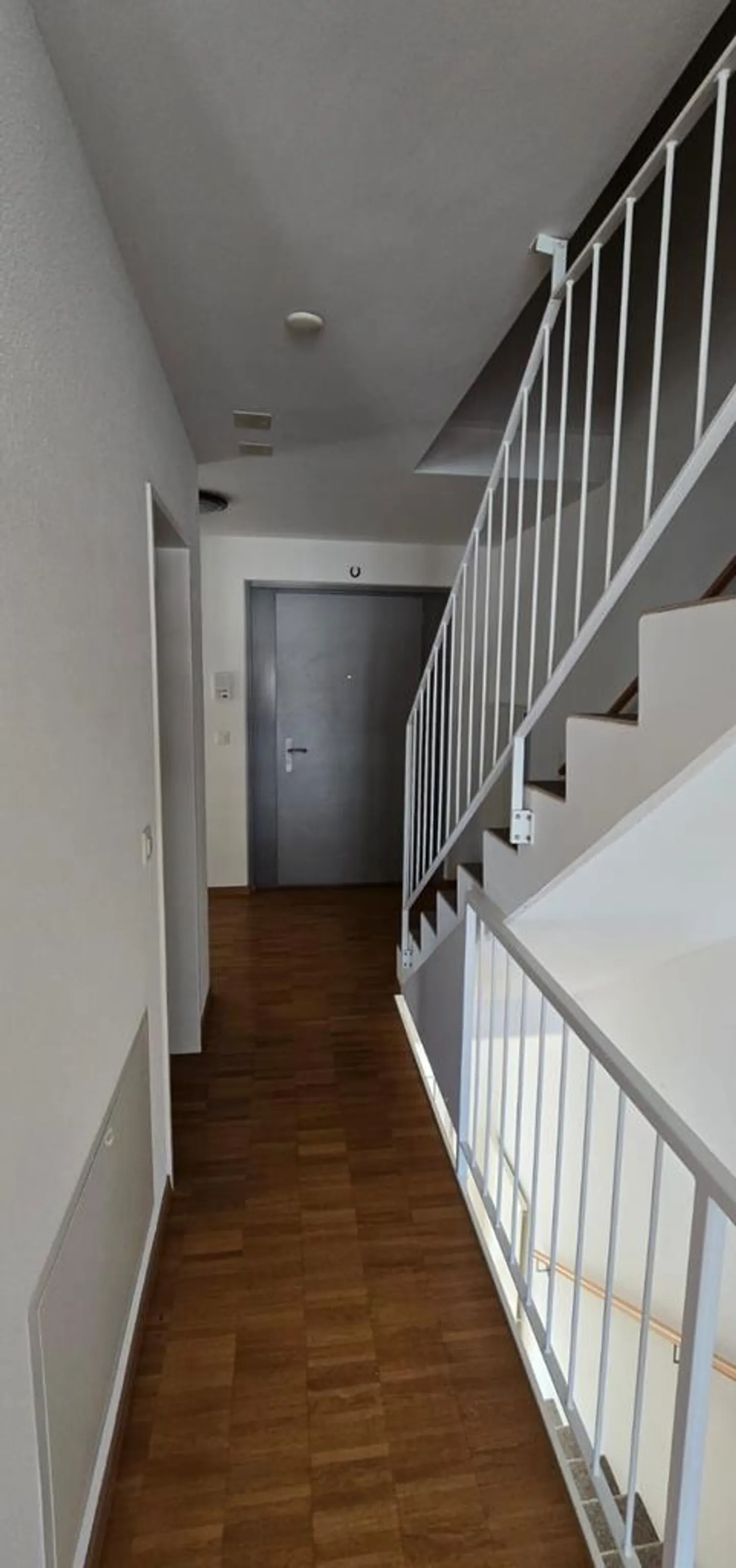 Appartement 5 1/2 pièces sur 3 étages cherche locataire ! - Photo 6 sur 11