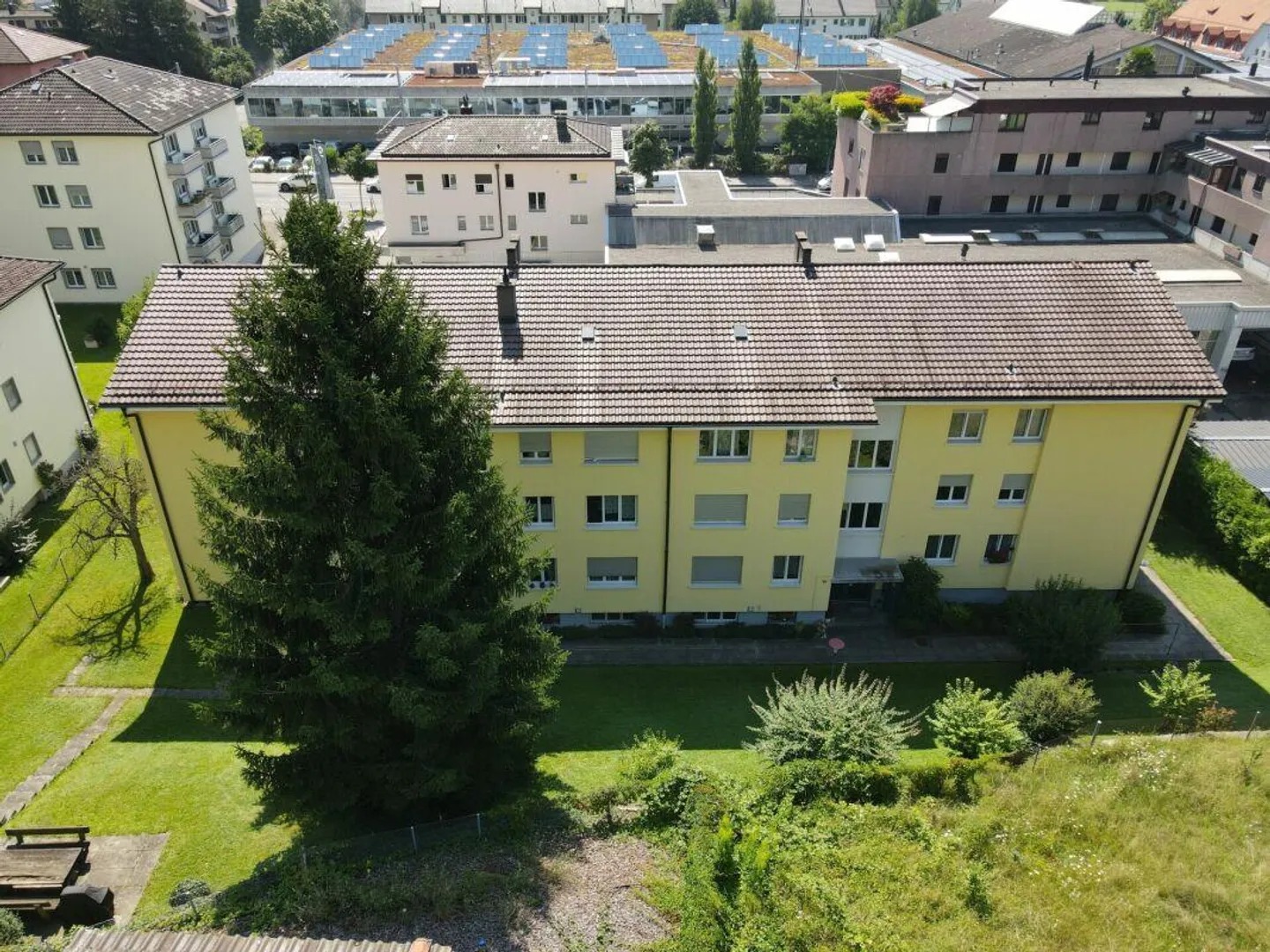 Appartamento 2.5 stanze - Foto 1 di 7