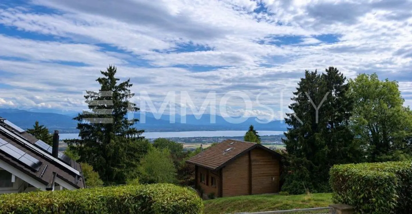 Architect Villa with Lake View - Photo 2 of 5