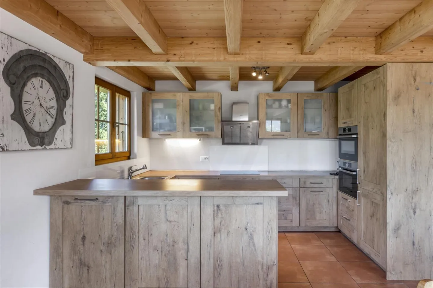 SPLENDIDO CHALET 5.5 STANZE CON POSIZIONE ECCEZIONALE! - Foto 5 di 13