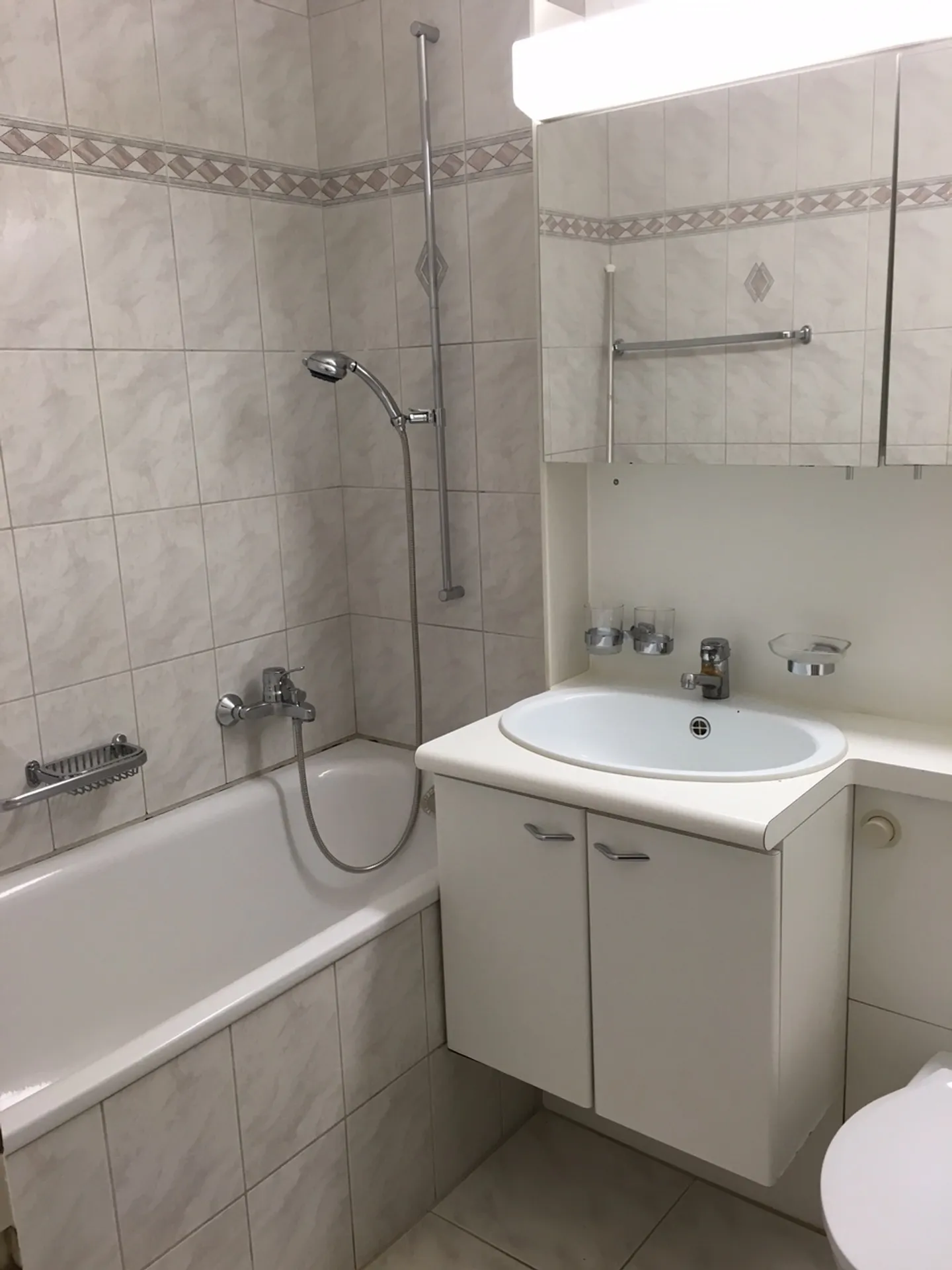 Charmante 2-Zimmer-Wohnung in Luzern - Foto 4 von 6