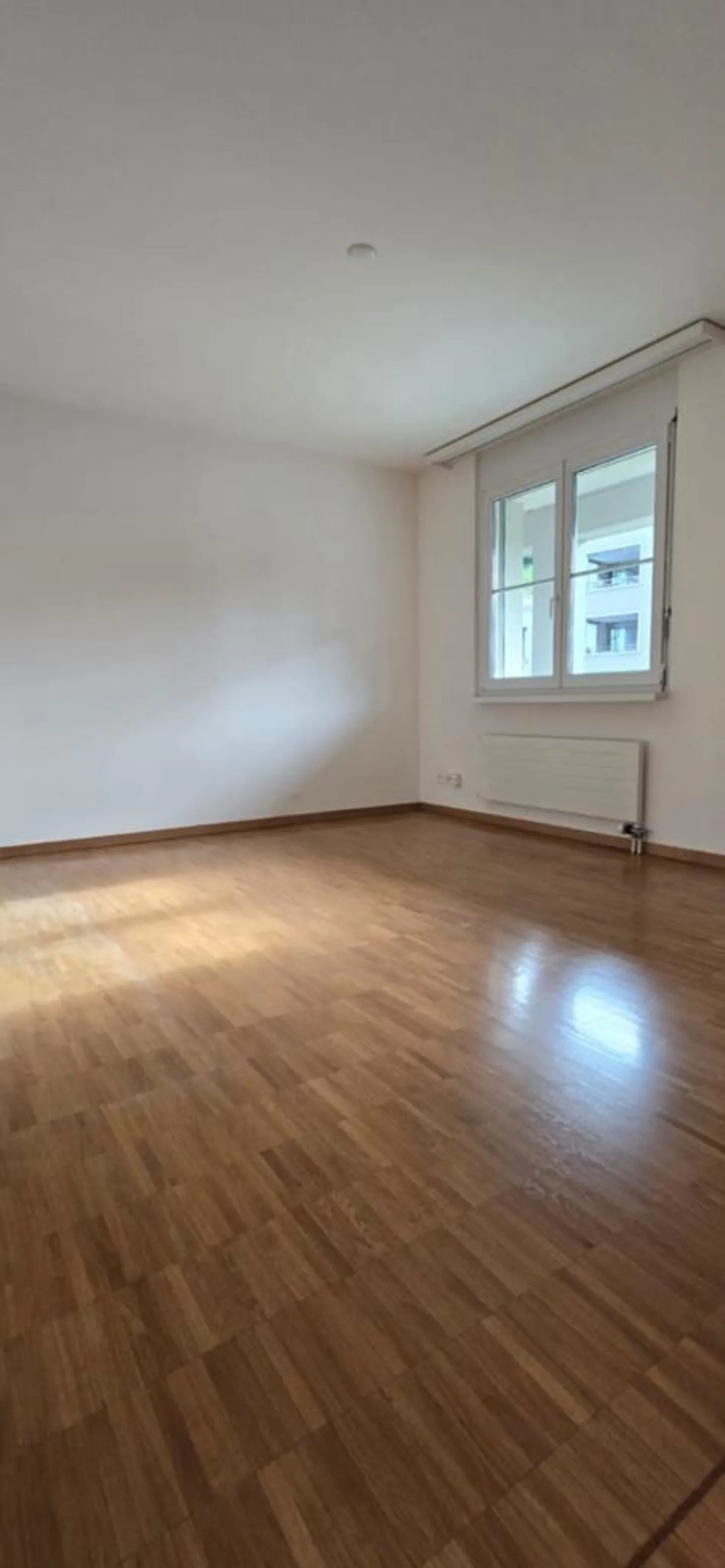 Appartement 5 1/2 pièces sur 3 étages cherche locataire ! - Photo 9 sur 11
