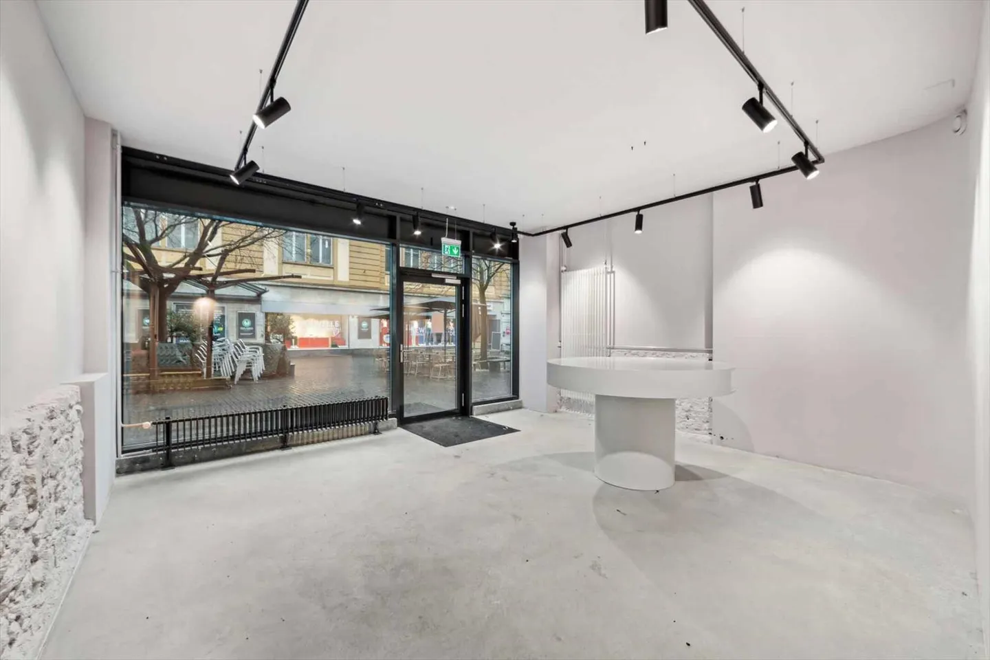 Arcade, uffici, locali di 143 m2 in affitto a Yverdon-les-Bains - Foto 7 di 8