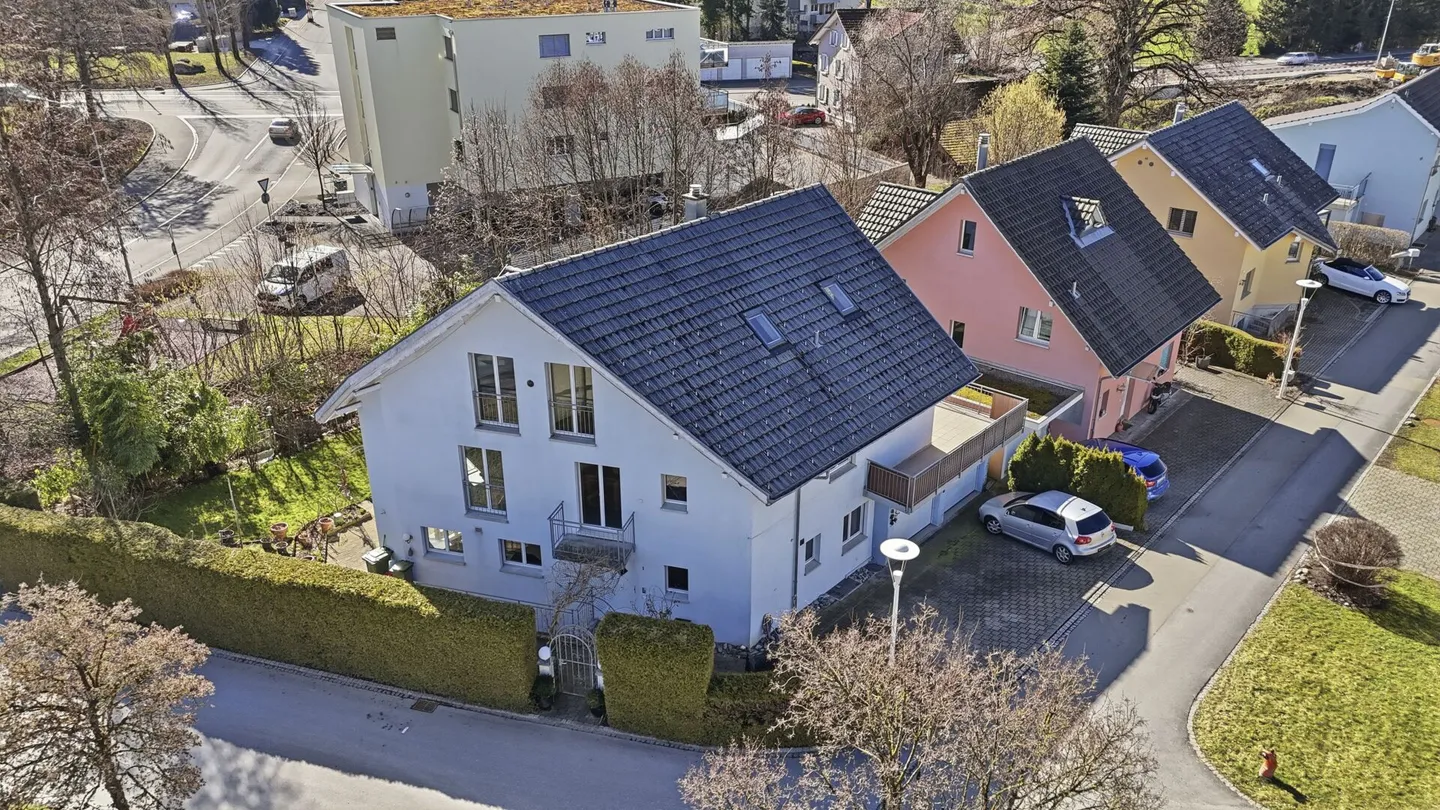 Living with Comfort and Space - Detached Family House in Wittenbach - Photo 3 of 32