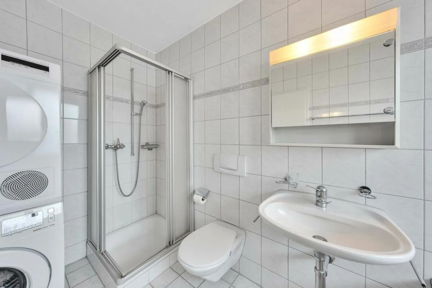 Appartement en attique de 2,5 pièces - Photo 7 sur 10