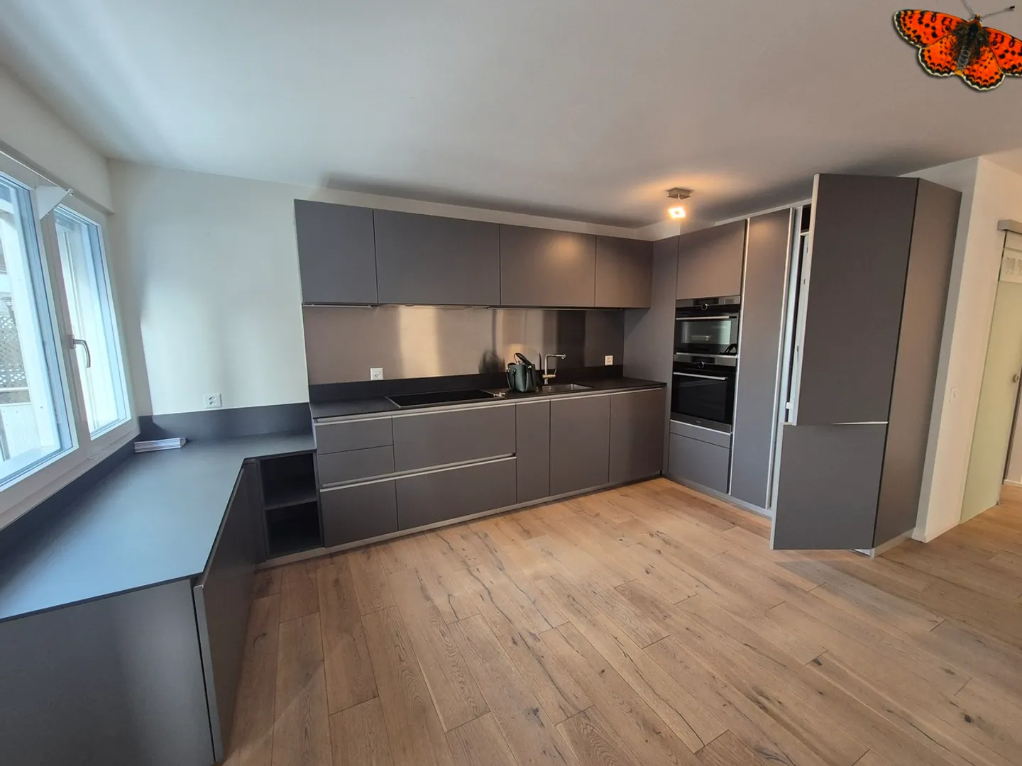 PRÄCHTIGES 3-ZIMMER-APARTMENT - NAHE BOULEYRES! - Foto 2 von 9