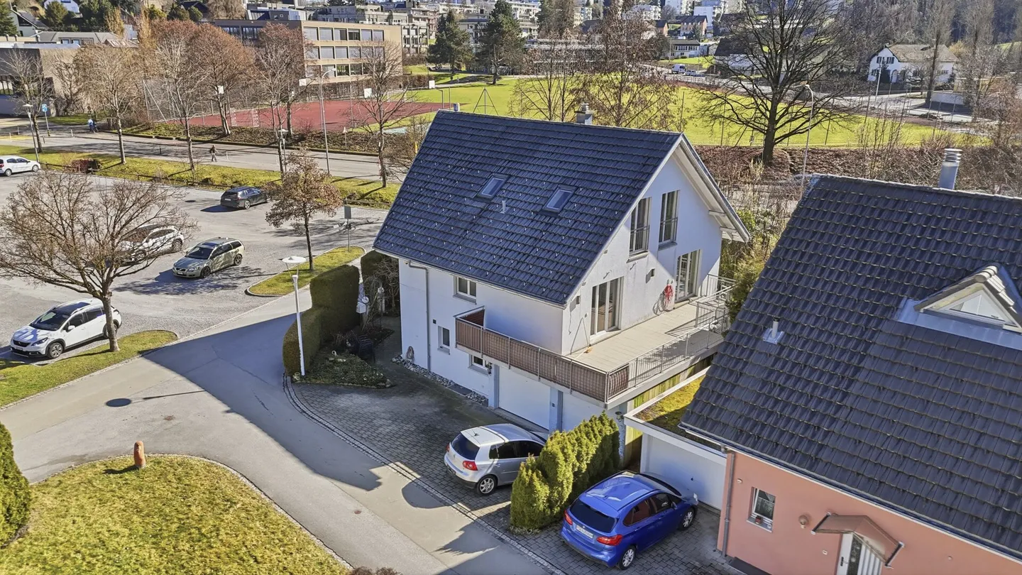 Living with Comfort and Space - Detached Family House in Wittenbach - Photo 4 of 32