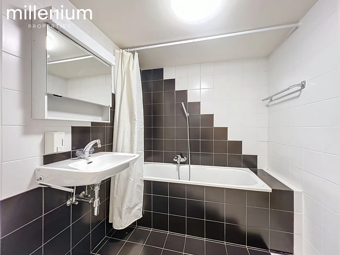 Villa familiare con studio a Hermance vicino al lago - Foto 14 di 15