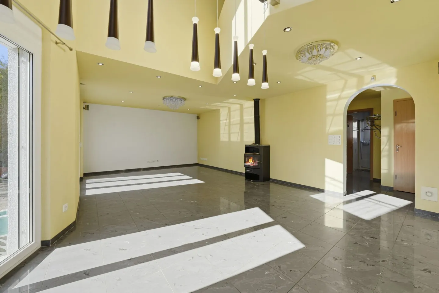Living with Comfort and Space - Detached Family House in Wittenbach - Photo 7 of 32