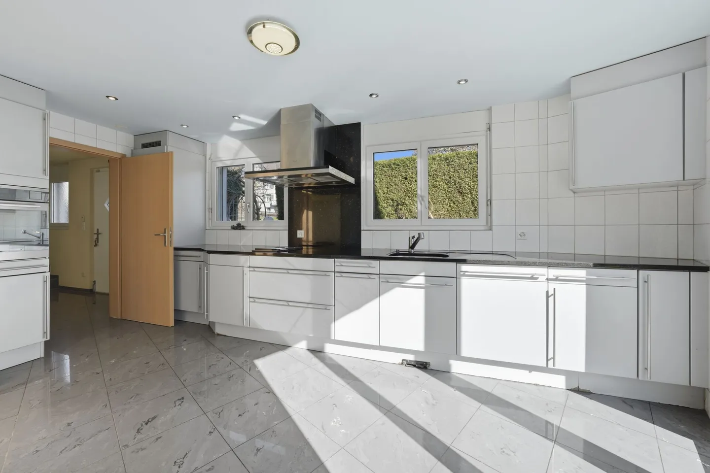 Living with Comfort and Space - Detached Family House in Wittenbach - Photo 8 of 32