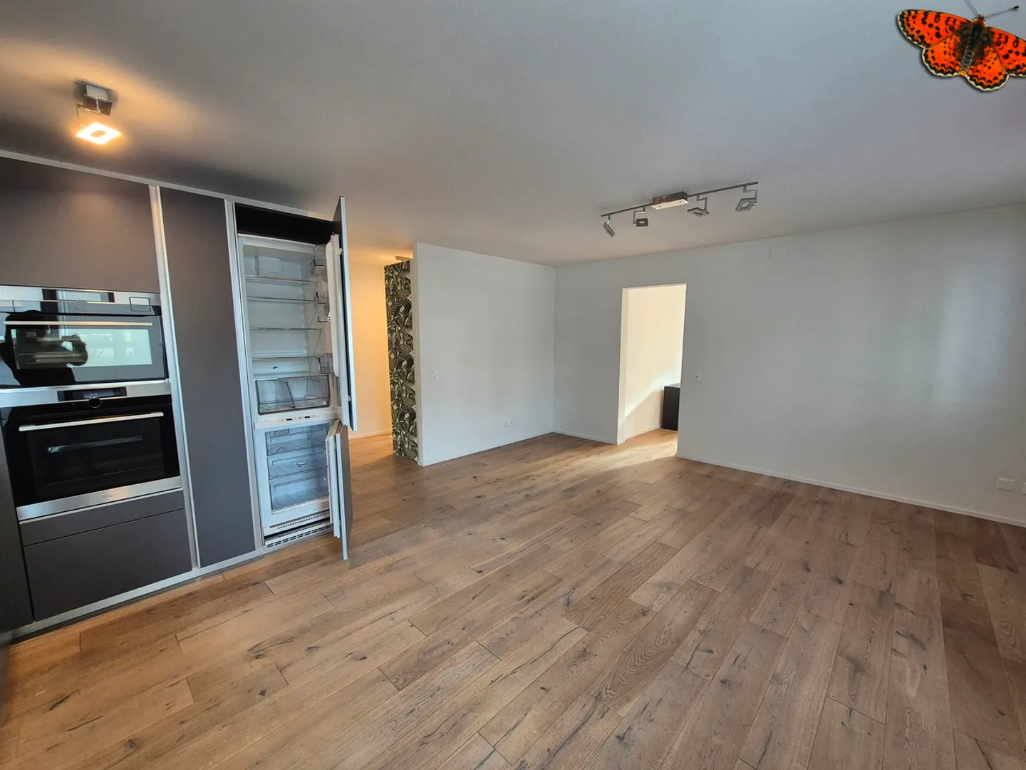 PRÄCHTIGES 3-ZIMMER-APARTMENT - NAHE BOULEYRES! - Foto 3 von 9