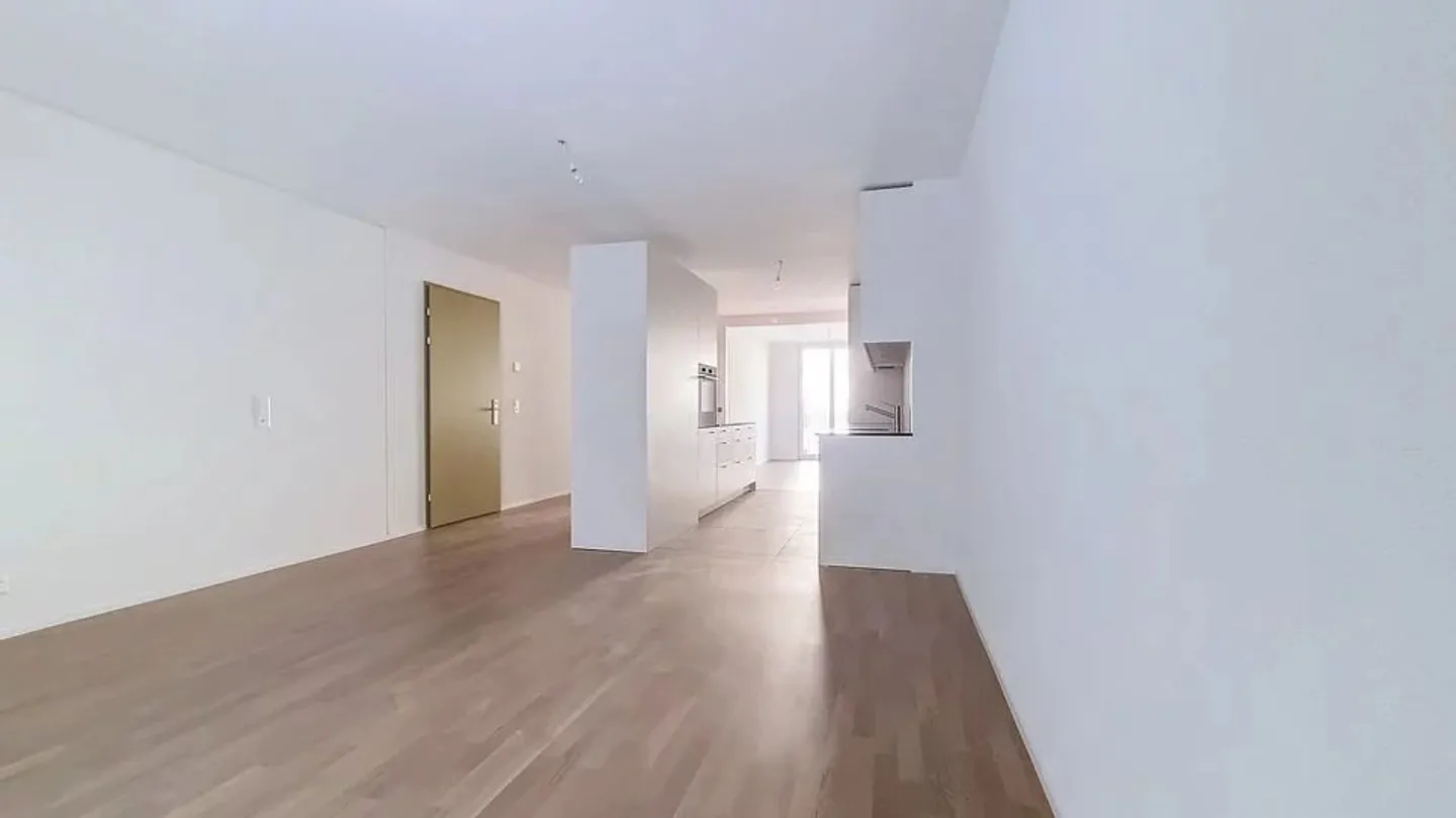 Modern Apartment in Cour de Gare - Photo 2 of 13