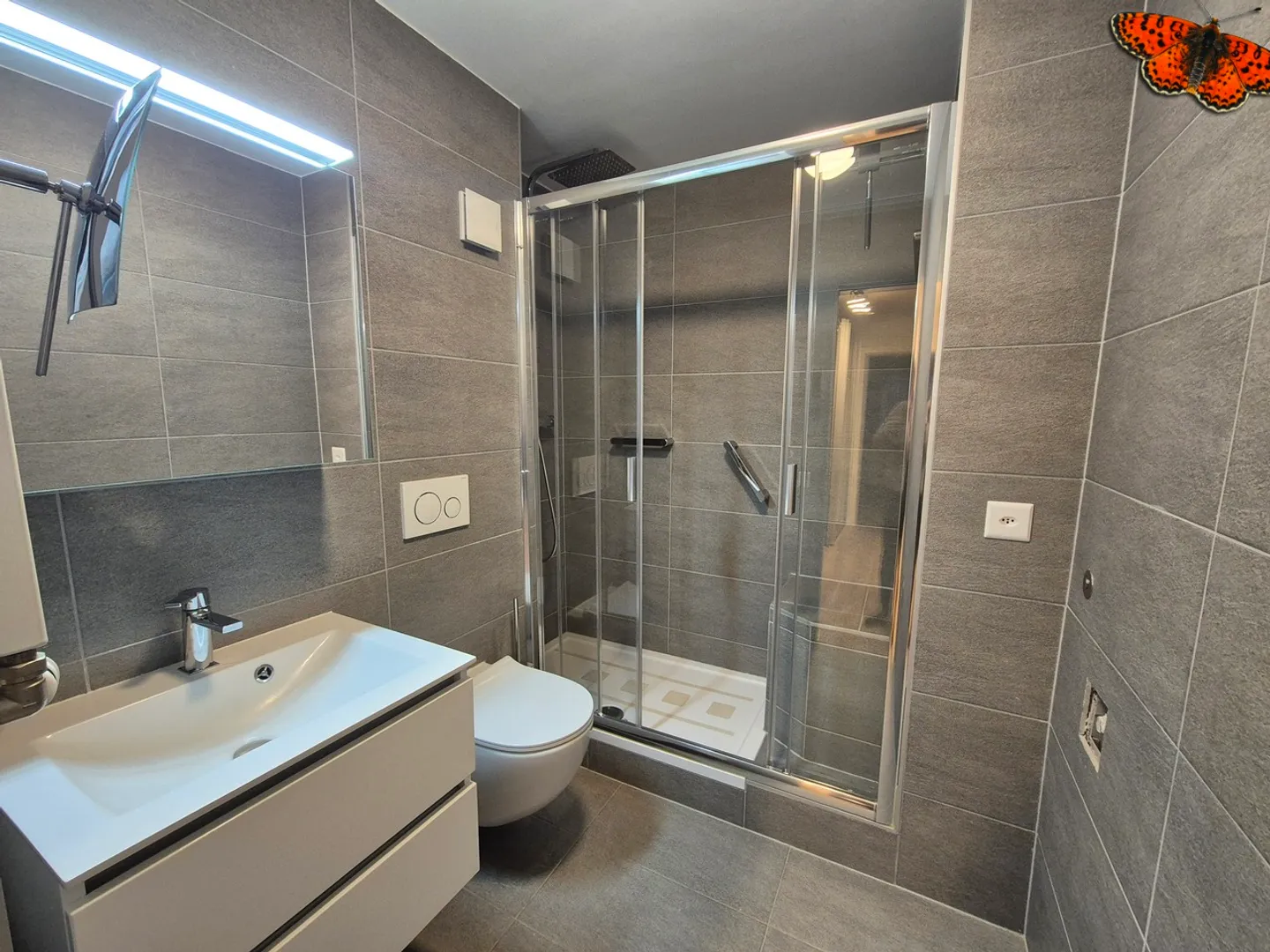 PRÄCHTIGES 3-ZIMMER-APARTMENT - NAHE BOULEYRES! - Foto 6 von 9