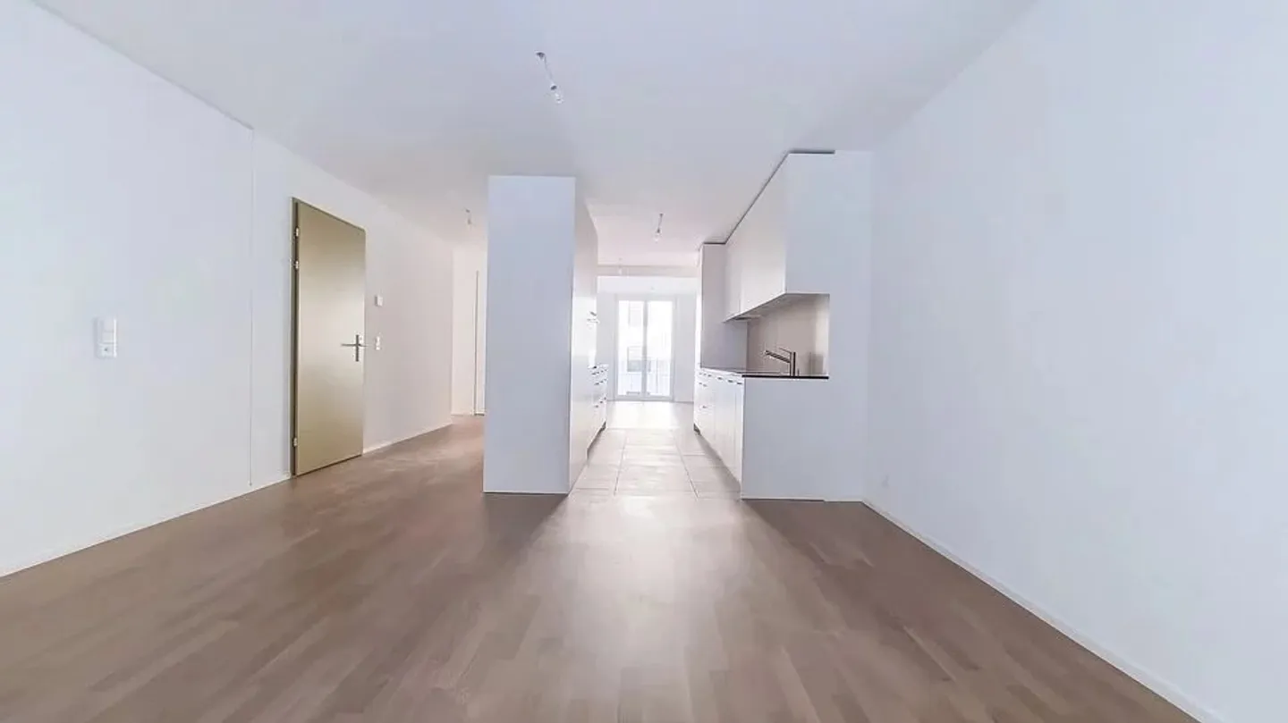 Modern Apartment in Cour de Gare - Photo 3 of 13