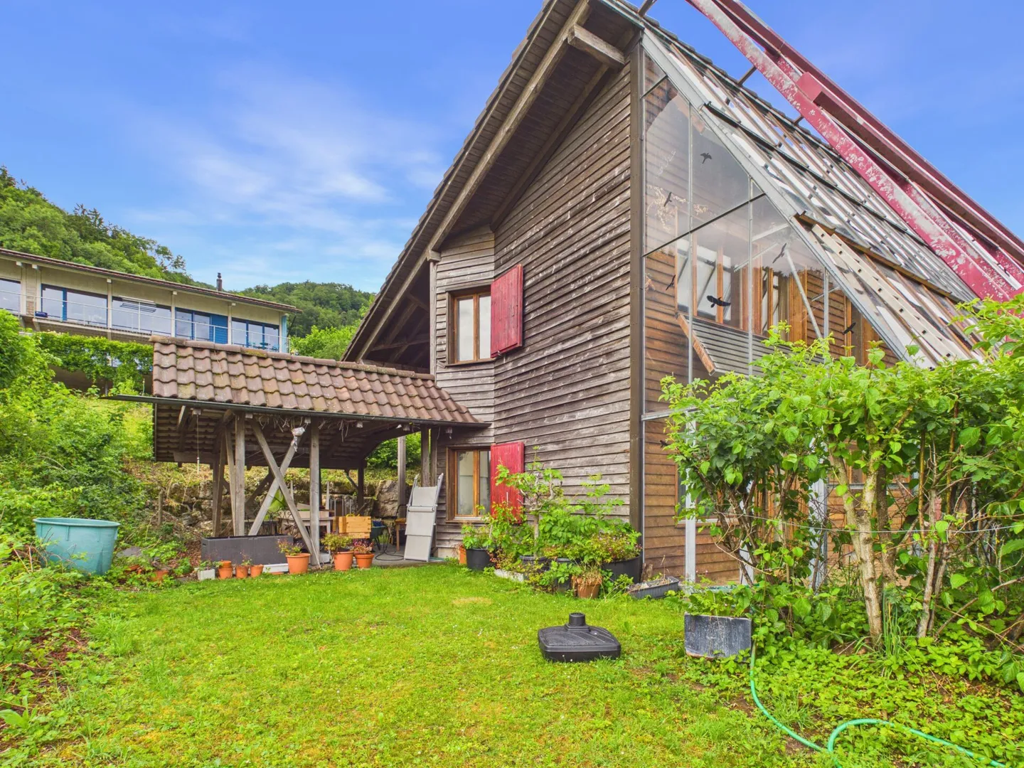 Maison multigénérationnelle avec beaucoup d'espace extérieur et une vue magnifique - Photo 13 sur 14