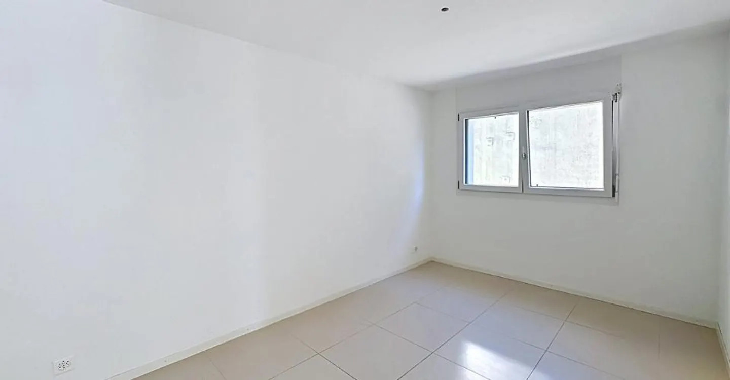 Appartement élégant avec terrasse - Photo 5 sur 11