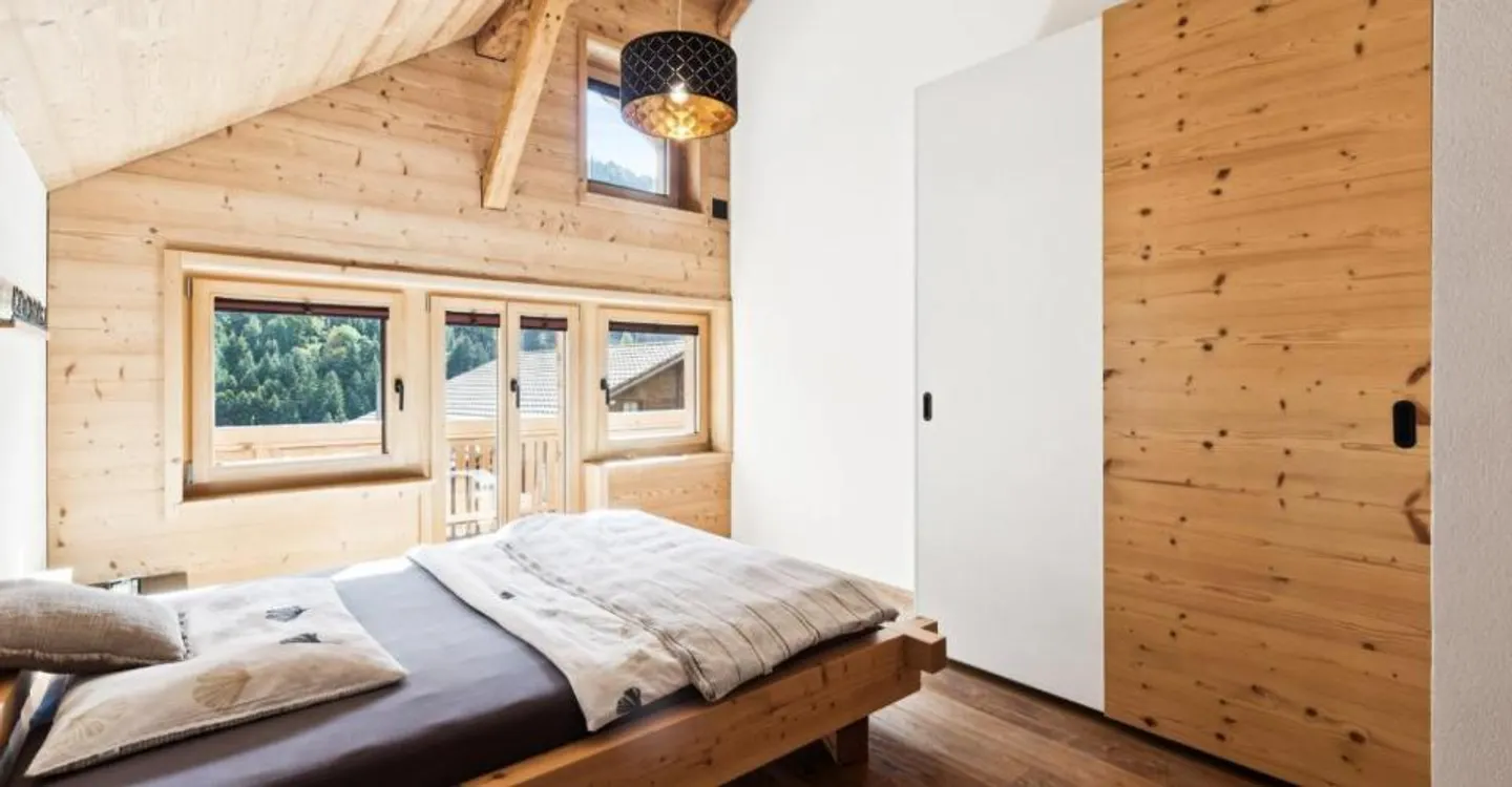 Chalet autentico di 4.5 stanze completamente ristrutturato - Foto 8 di 9