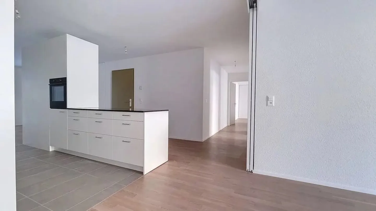Modern Apartment in Cour de Gare - Photo 5 of 13