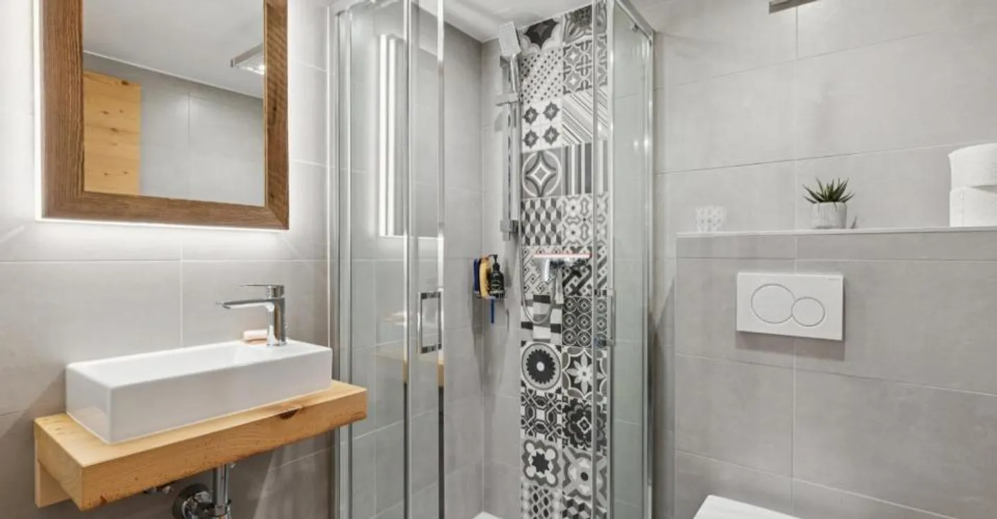 Chalet autentico di 4.5 stanze completamente ristrutturato - Foto 6 di 9