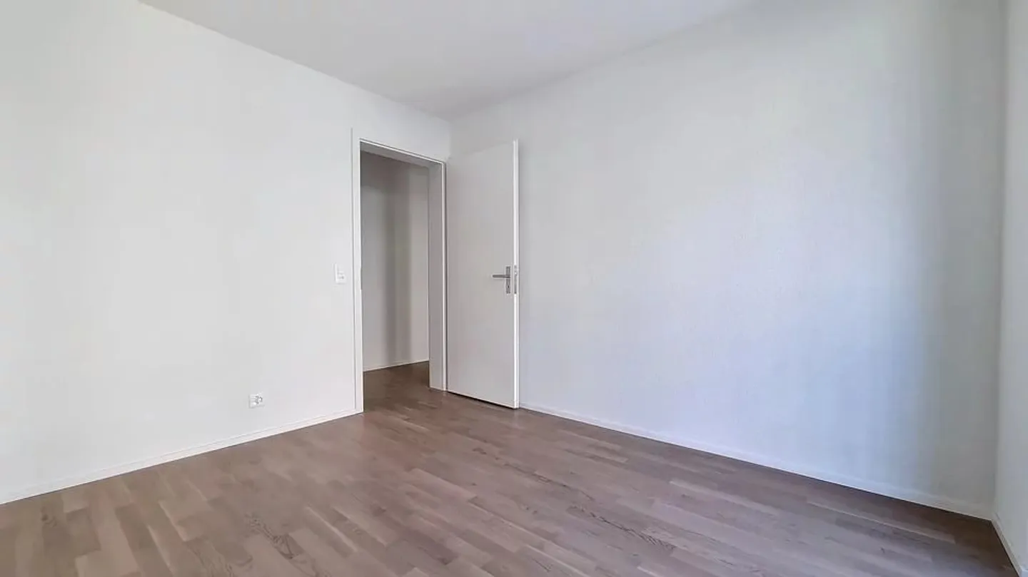 Modern Apartment in Cour de Gare - Photo 11 of 13