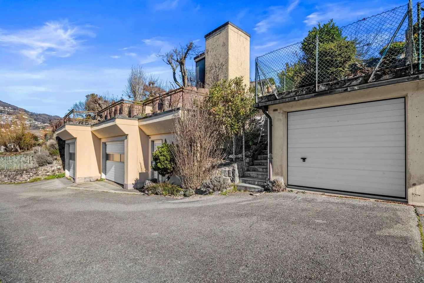 Grande Villa de Deux Logements - Photo 24 sur 27