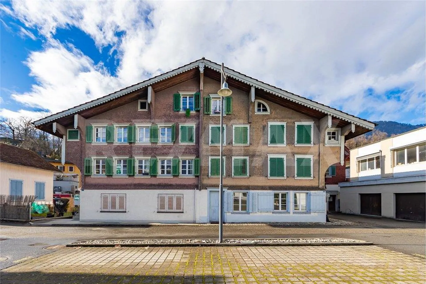 Historic house directly on the Sarner-Aa (half house) with storage space... - Photo 1 of 13