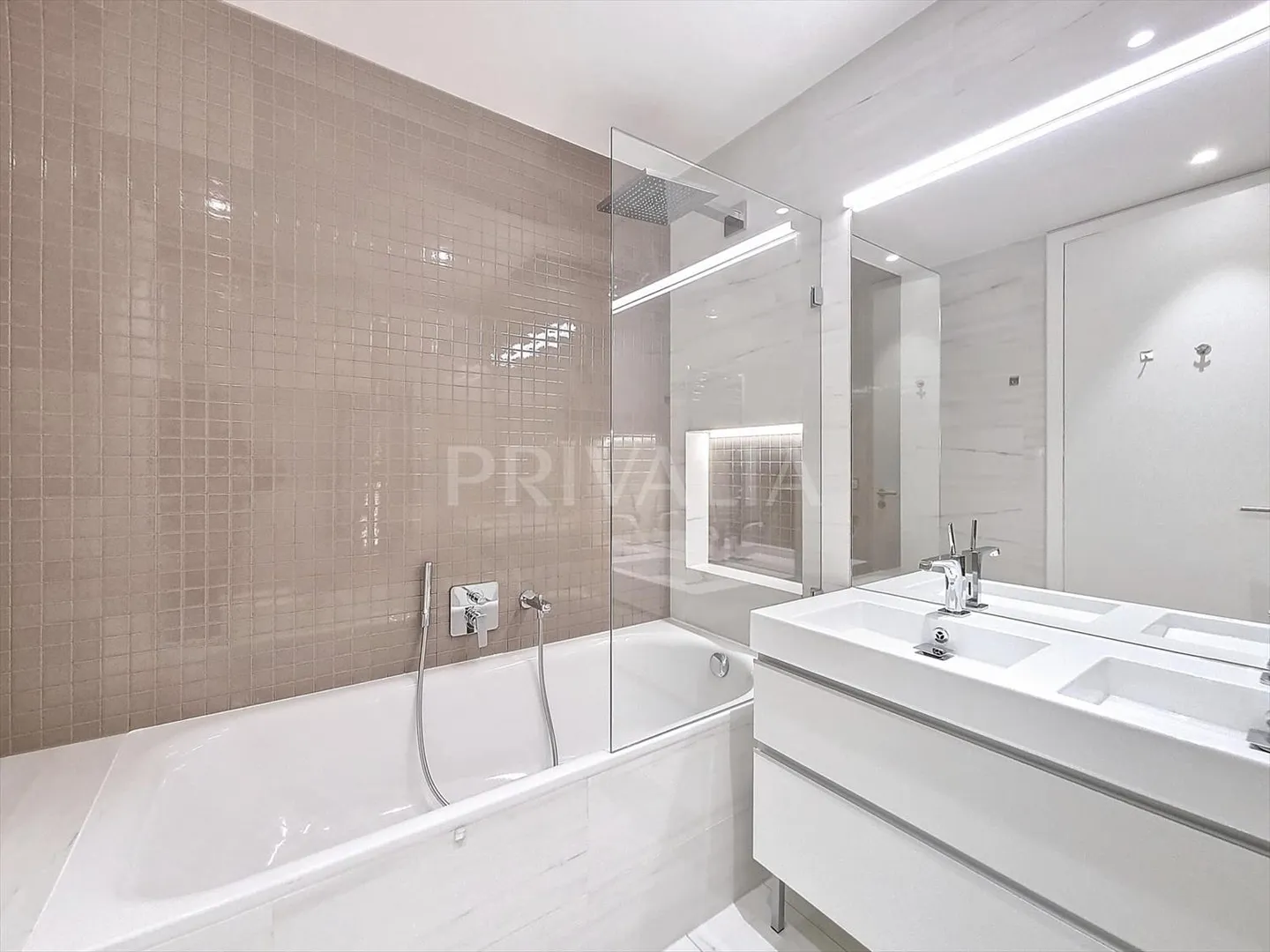Magnifico appartamento contemporaneo in una residenza di prestigio - Foto 9 di 13