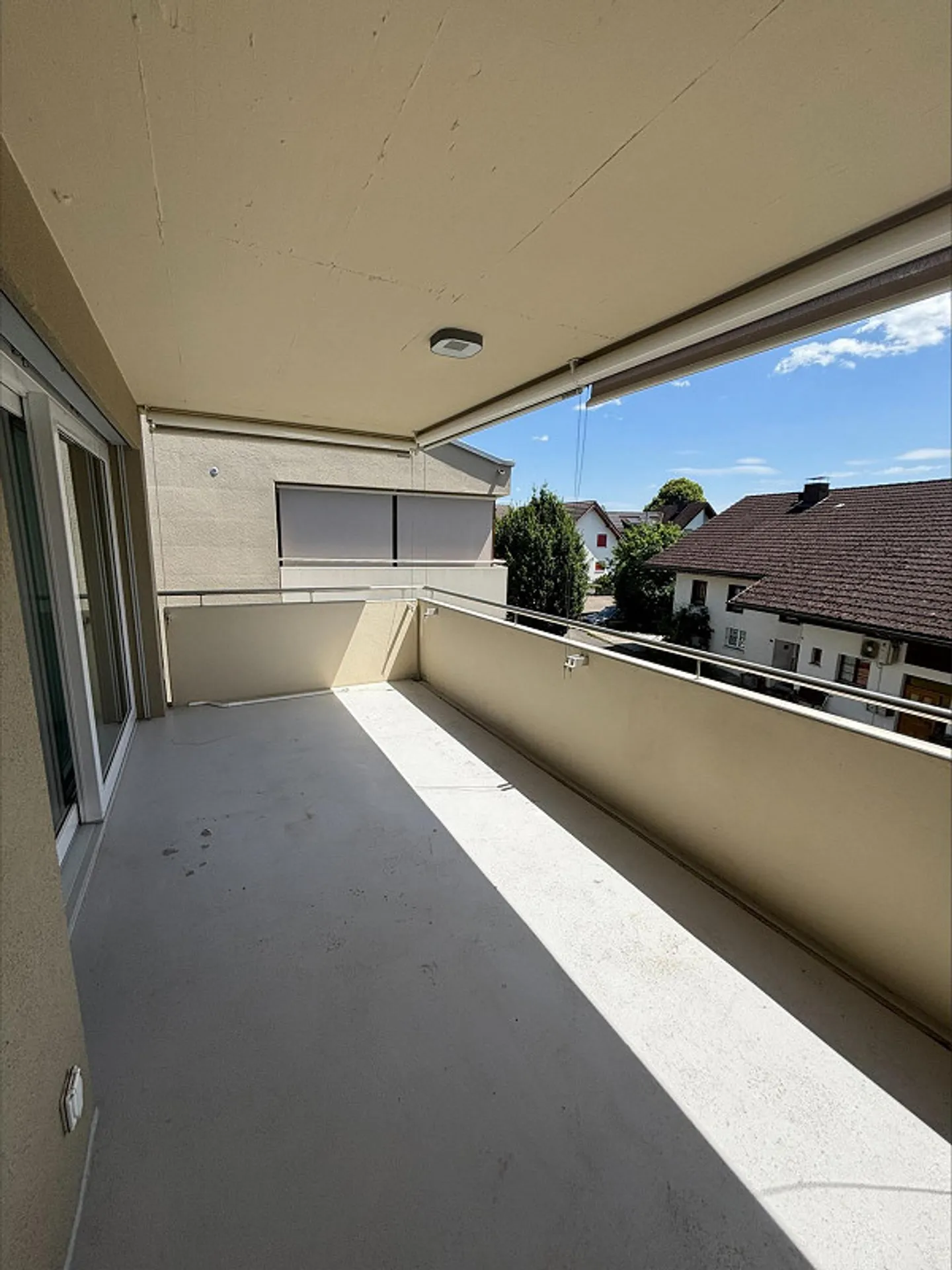 Appartement attrayant de 2,5 pièces dans les combles à Seon - Photo 5 sur 5