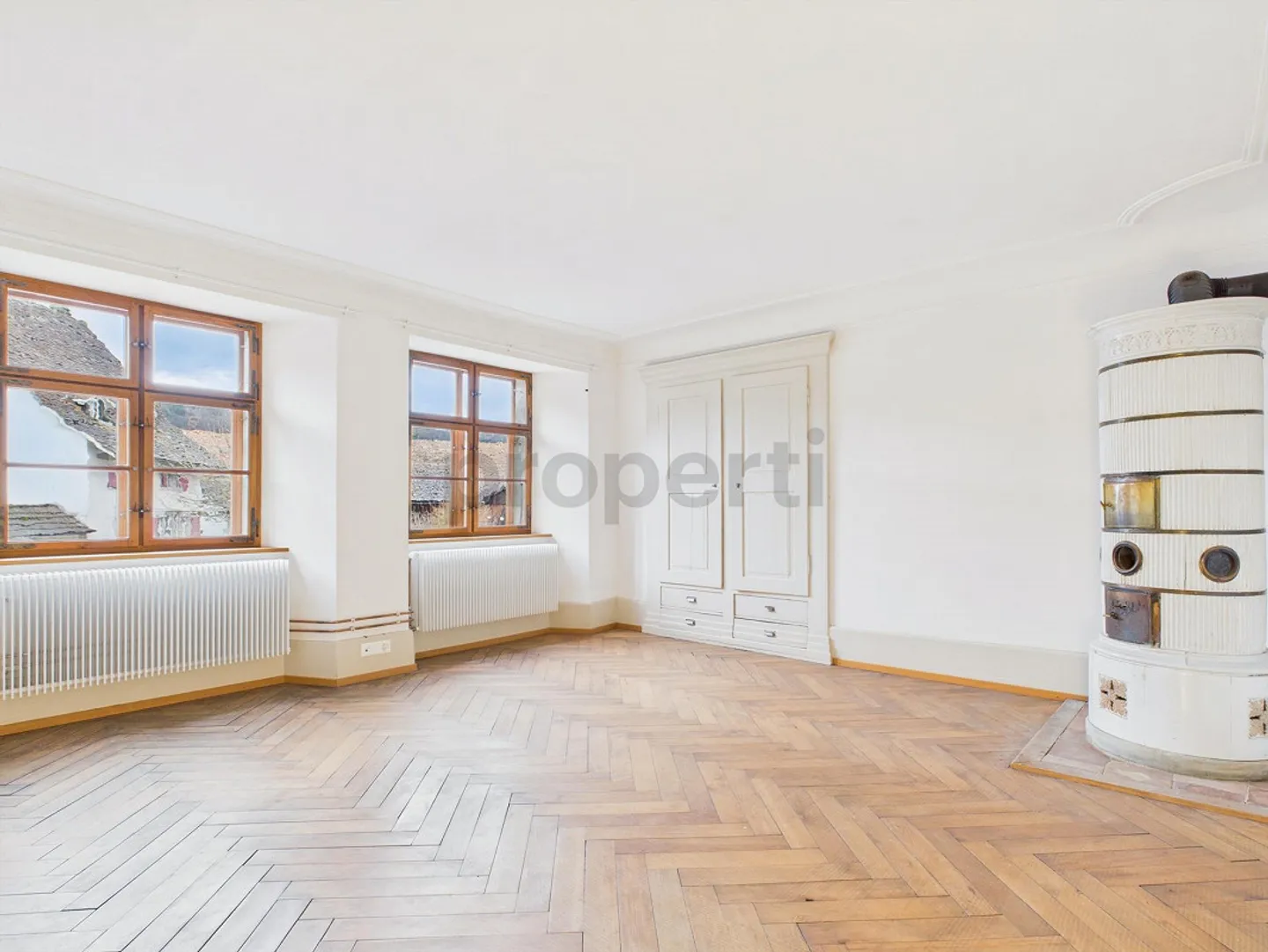 Magnifique appartement historique de 3,5 pièces à Zunzgen, moderne avec des normes de haute qualité - Photo 1 sur 12