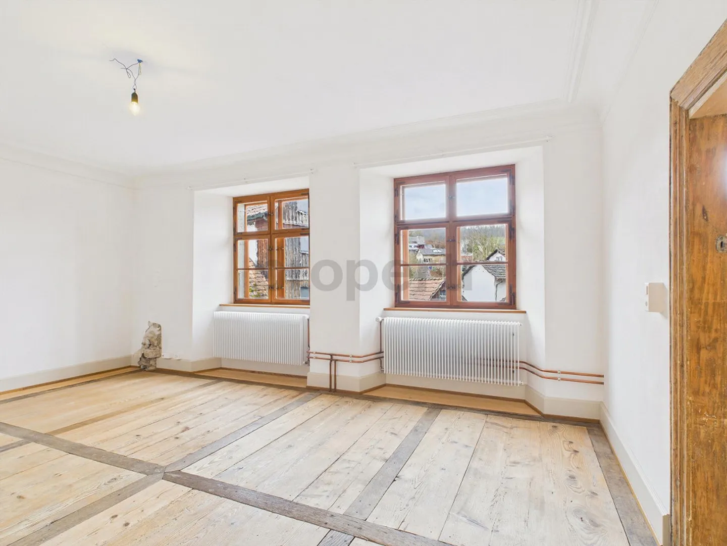 Magnifique appartement historique de 3,5 pièces à Zunzgen, moderne avec des normes de haute qualité - Photo 4 sur 12