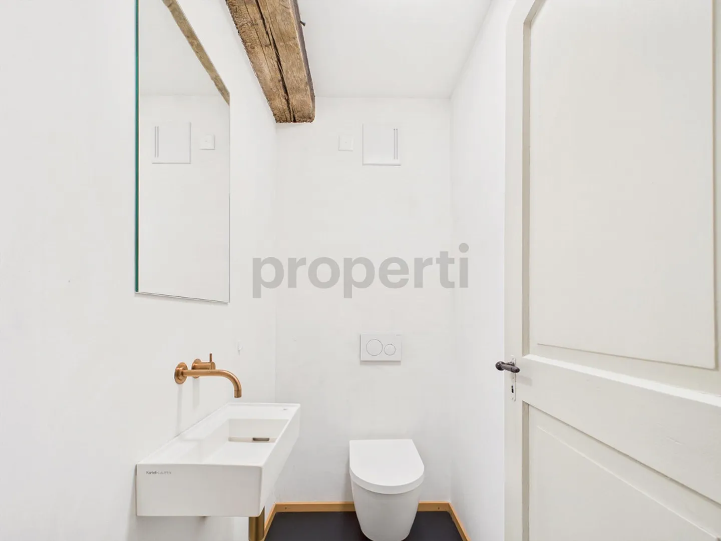 Magnifique appartement historique de 3,5 pièces à Zunzgen, moderne avec des normes de haute qualité - Photo 9 sur 12