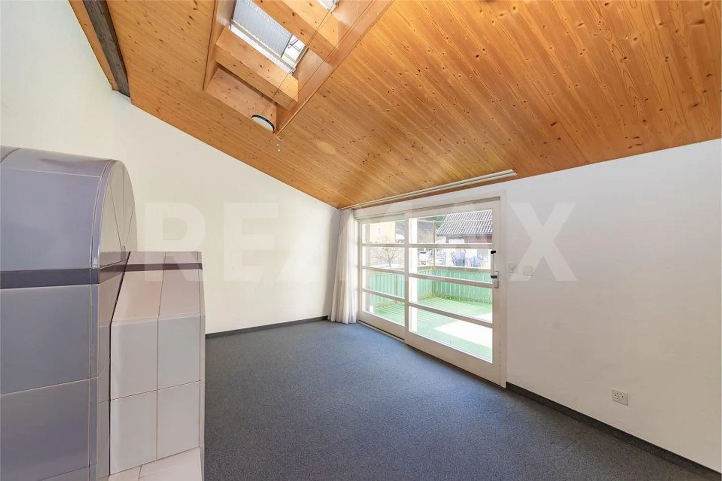 Historic house directly on the Sarner-Aa (half house) with storage space... - Photo 3 of 13