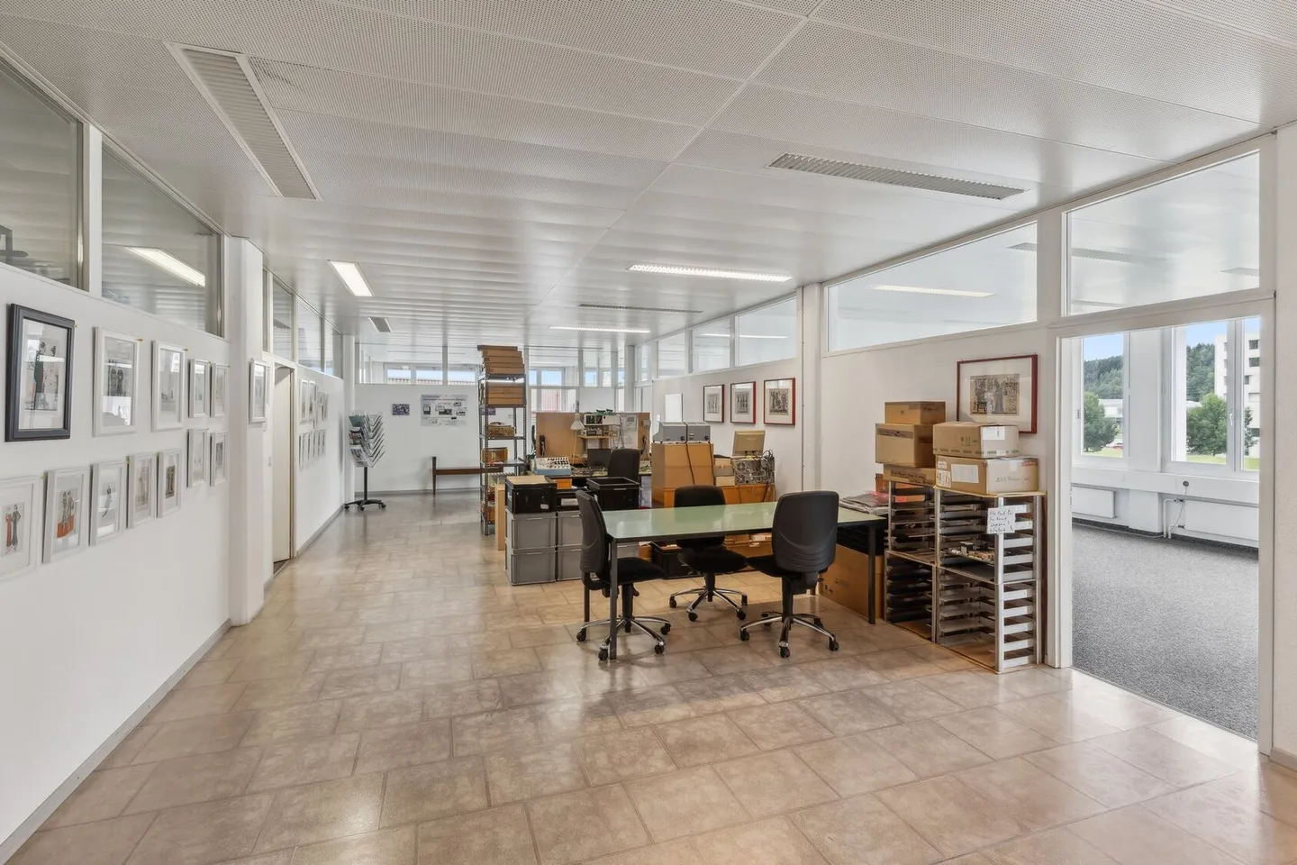 Immeuble mixte à louer - Photo 3 sur 7