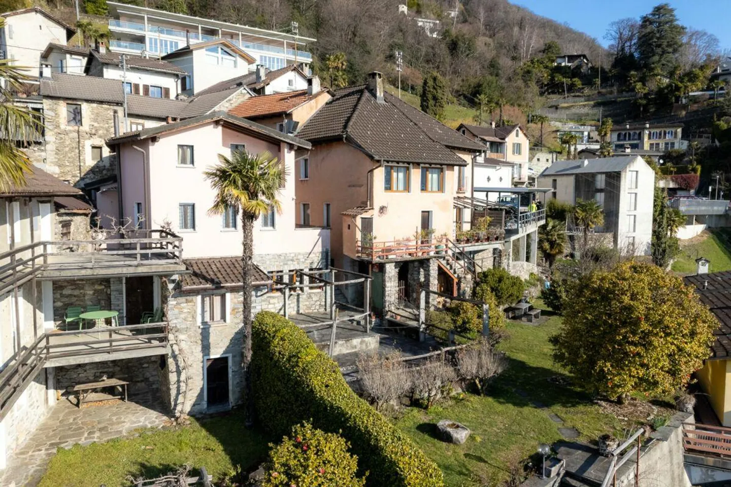 Un complexe de Rustici à Brissago. Convient pour l'activité Bed & Breakfast - Photo 1 sur 28