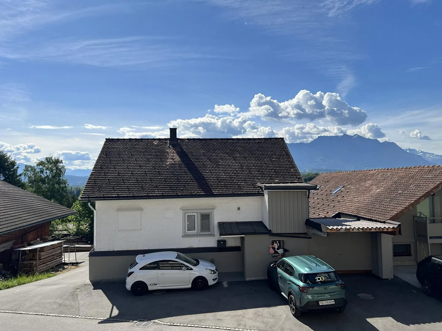 Appartamento familiare di 4,5 stanze al piano rialzato in una posizione tranquilla - Foto 9 di 17