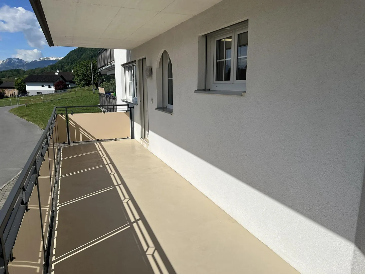 Appartamento familiare di 4,5 stanze al piano rialzato in una posizione tranquilla - Foto 12 di 17