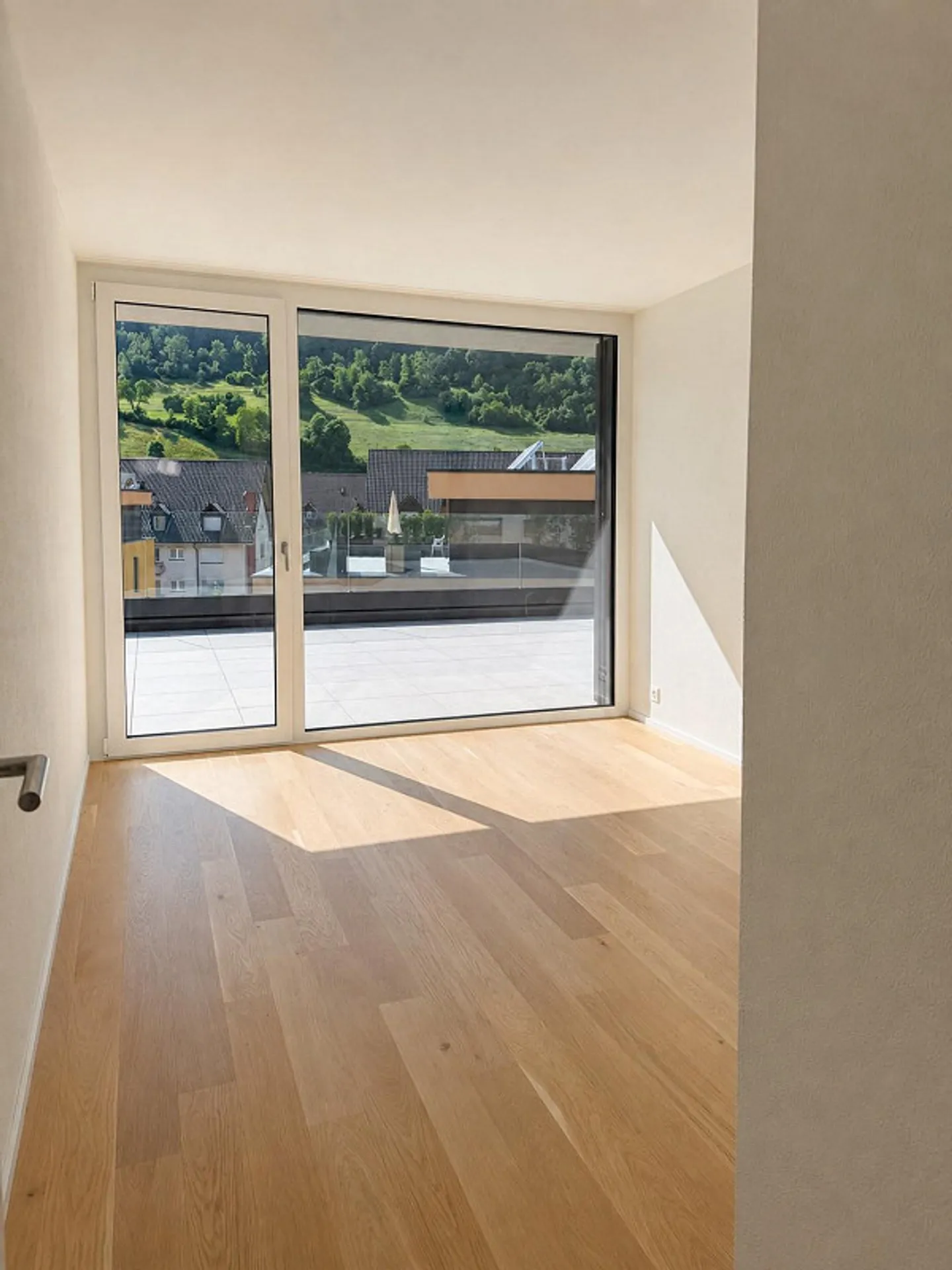 Moderne 3.5-Zimmer-Attikawohnungen im Feldpark - Photo 7 of 11