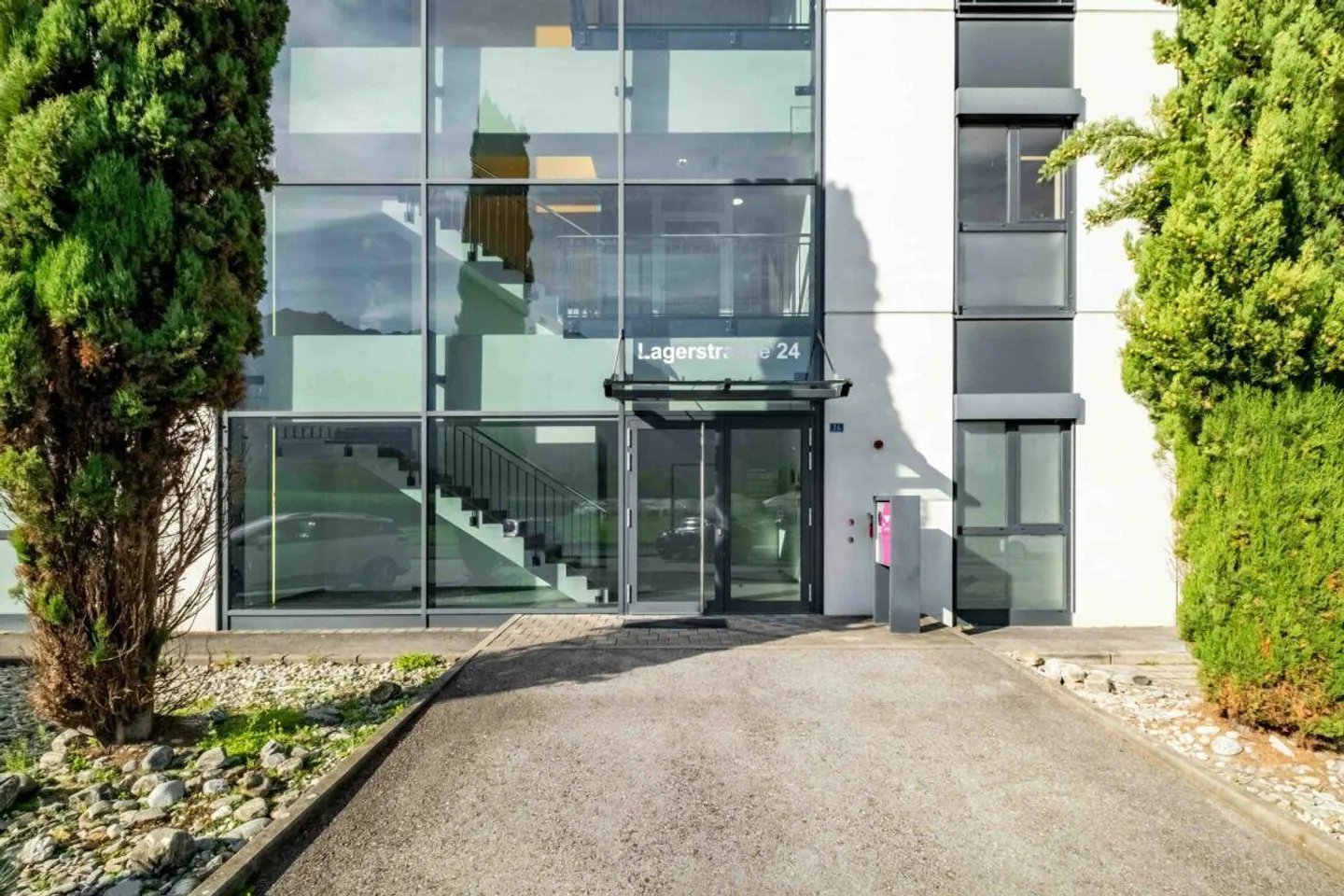 Spazi per uffici attraenti a partire da 250 m2 - luminosi, moderni e centrali - Foto 10 di 15