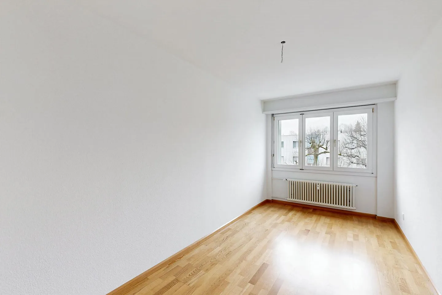 Charming Apartment in Central Location - Photo 6 of 10