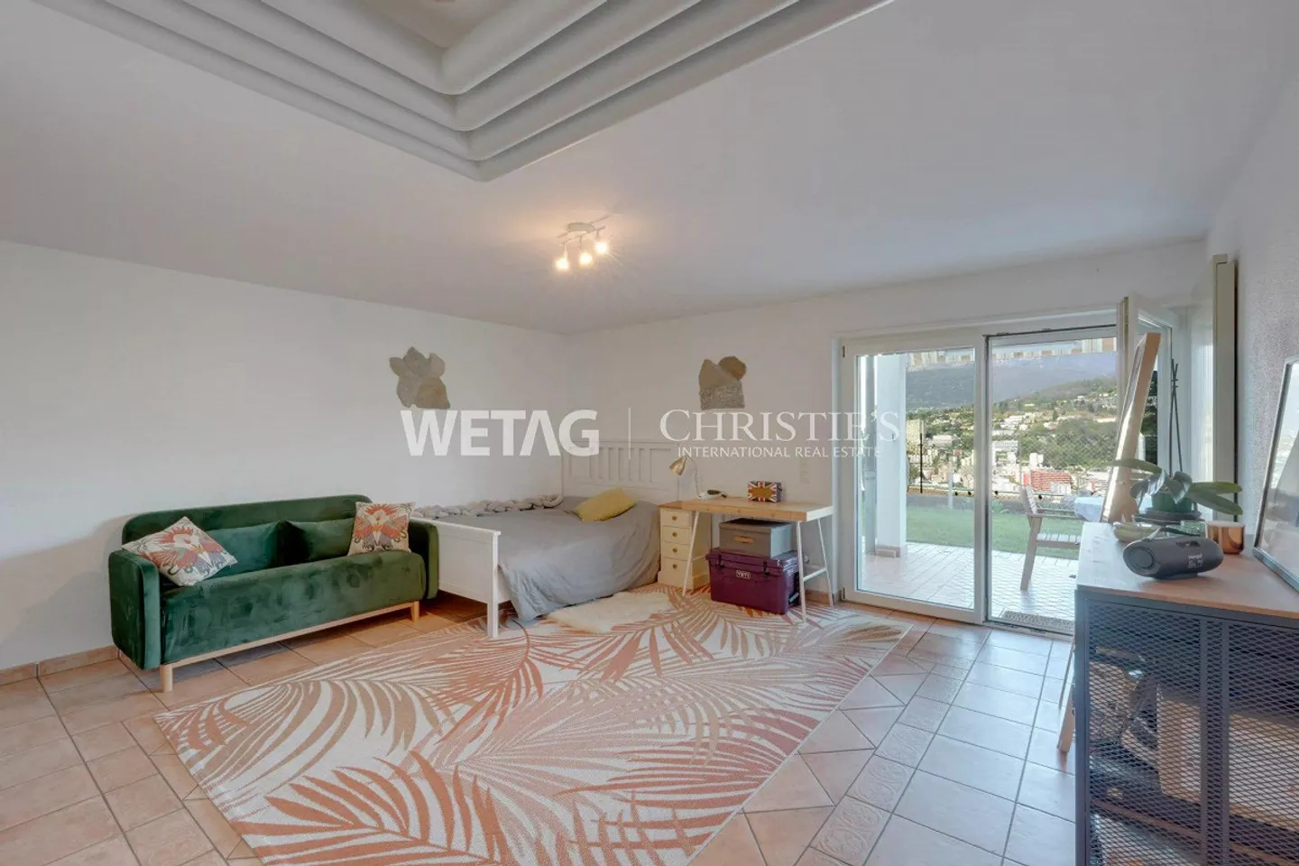 Elegante Villa mit Panoramaterrasse - Foto 12 von 13