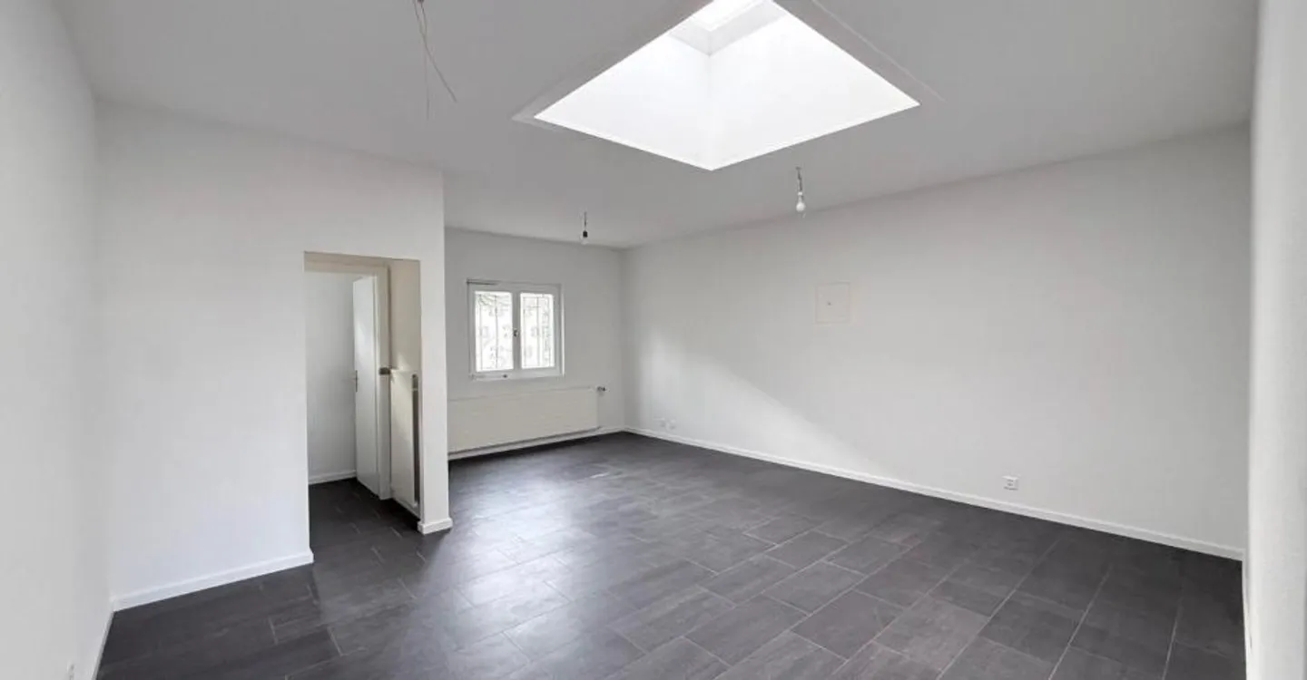 Spazio Commerciale in Affitto a Fully - Foto 6 di 6