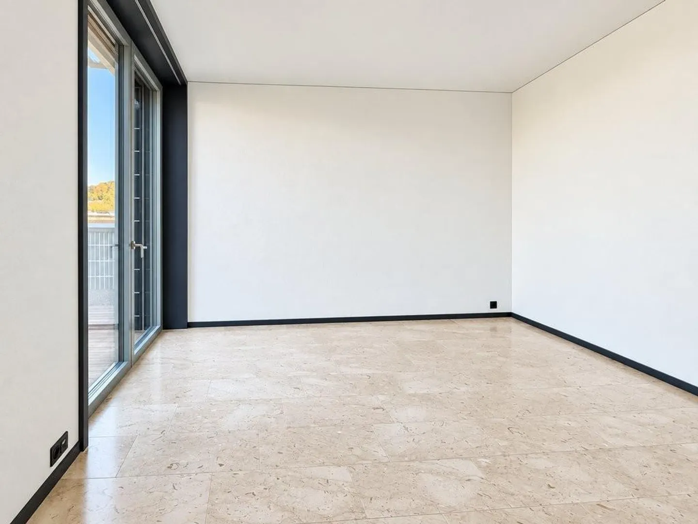 4.5 Room New Apartment in Perfect Location! - Photo 9 of 11