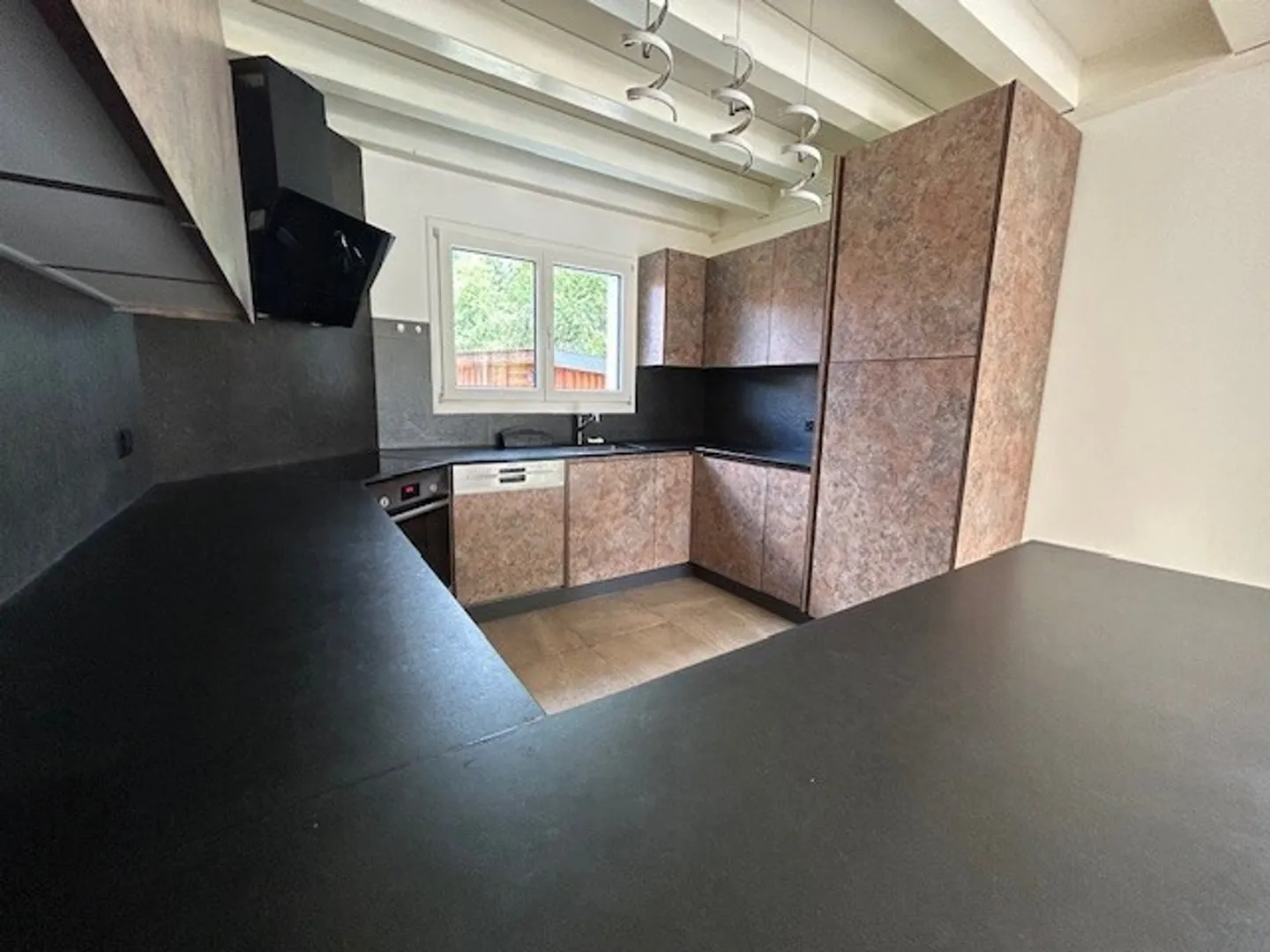 FOR RENT
VILLA
1807 BLONAY - Photo 7 of 12