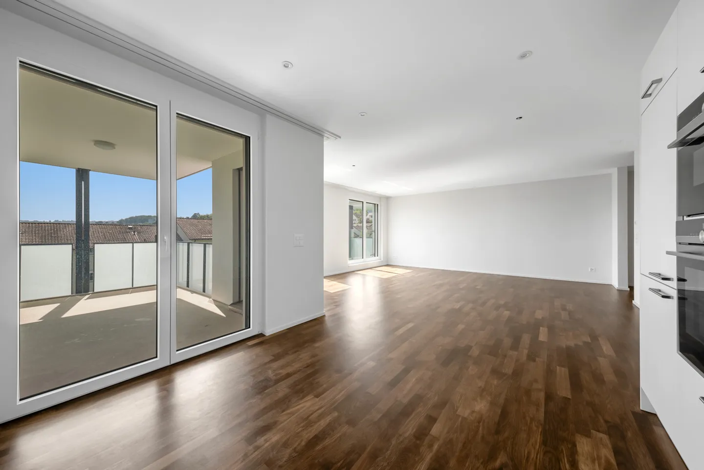 Modernes Apartment mit Balkon - Foto 9 von 13