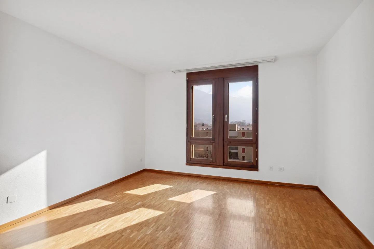 Wohnung 4.5 Zimmer erste Nettomiete kostenlos! - Foto 6 von 9